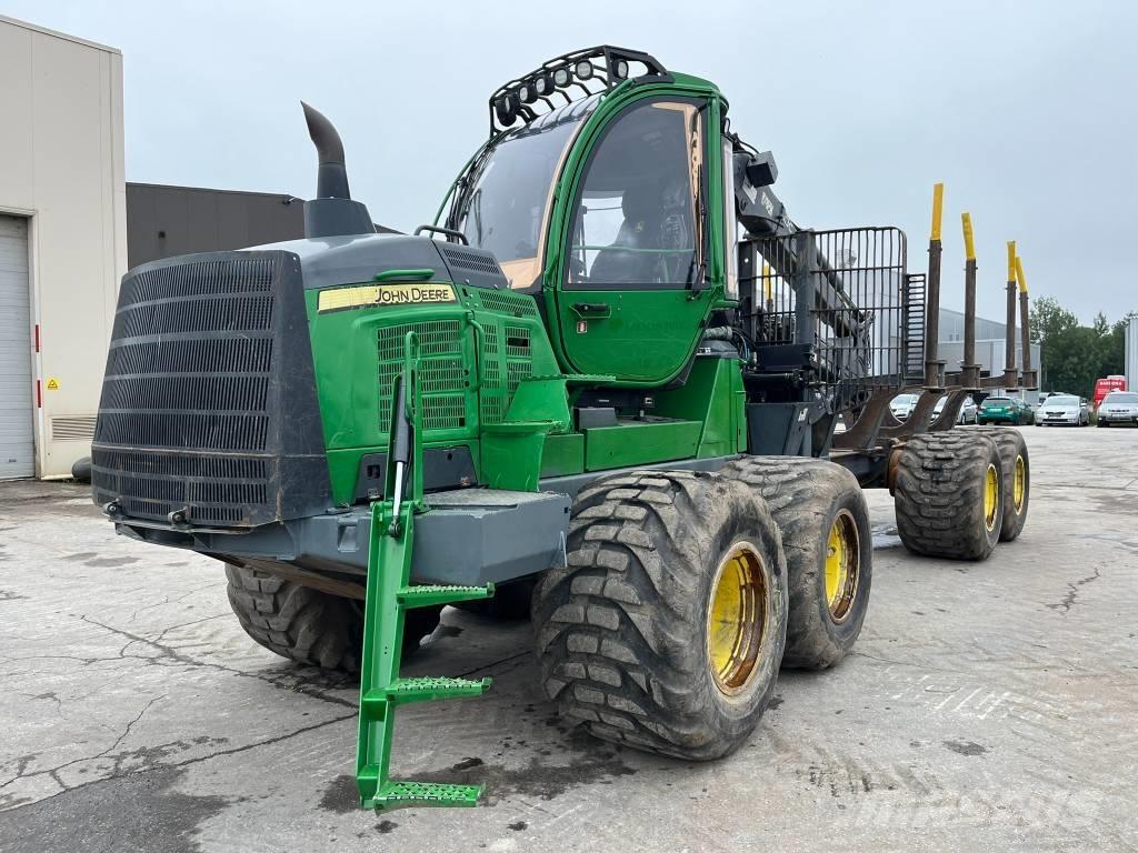 John Deere 1510G Lesné traktory