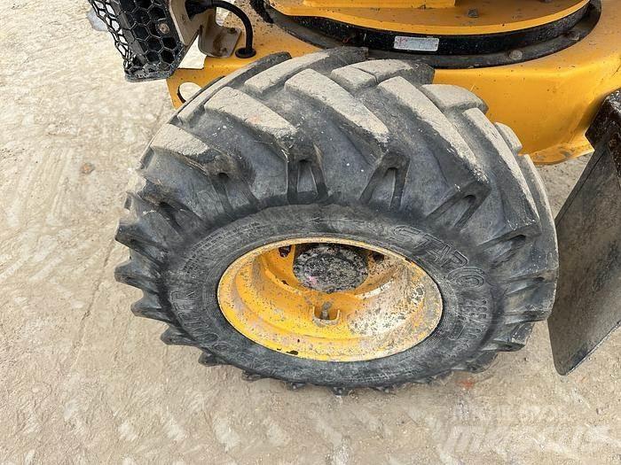 JCB 3STH Stavebné sklápače
