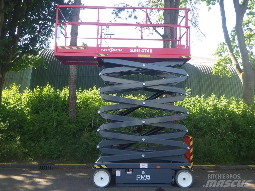 SkyJack SJ4740 Nožnicové zdvíhacie plošiny