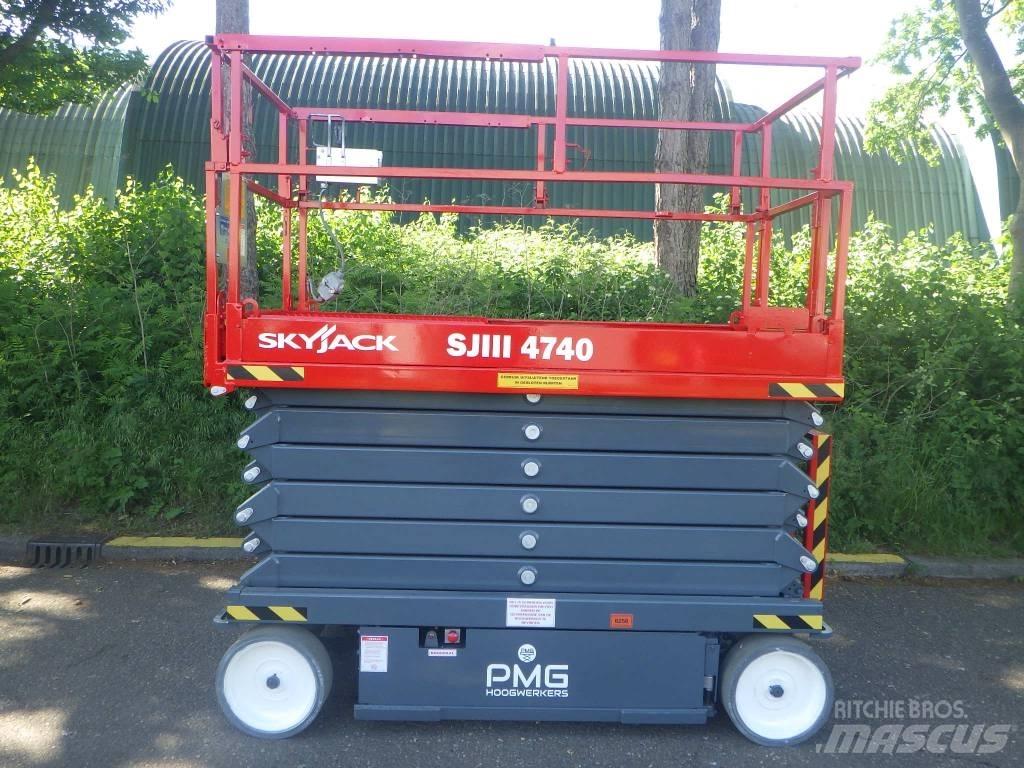SkyJack SJ4740 Nožnicové zdvíhacie plošiny