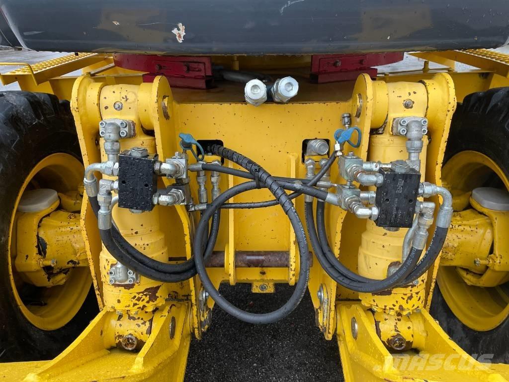 Komatsu PW 98 MR-8 Kolesové rýpadlá