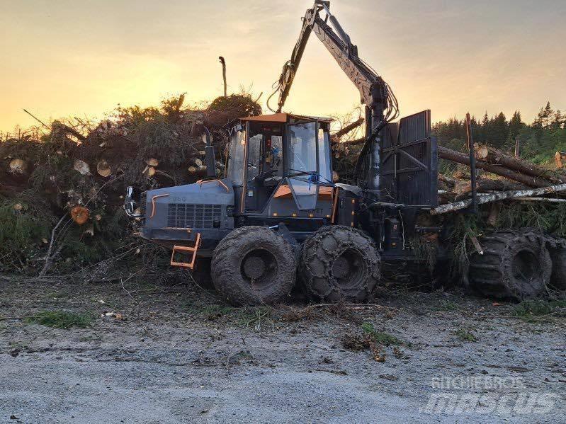 Valmet 860 Lesné traktory