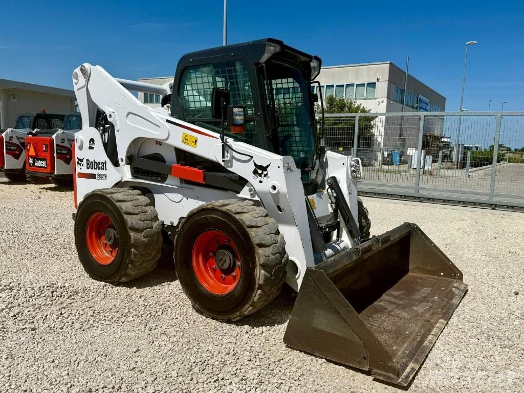 Bobcat S 850 Šmykom riadené nakladače