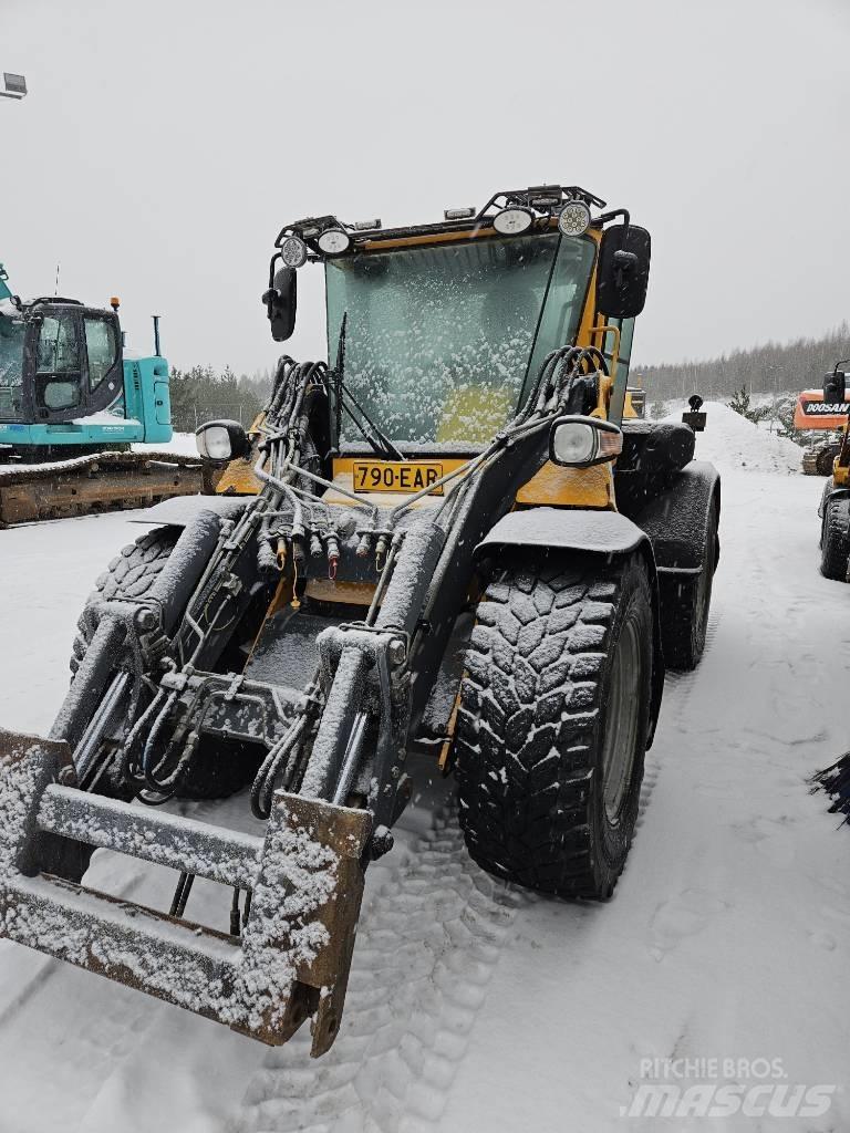 Wille 665 Kompaktné traktory