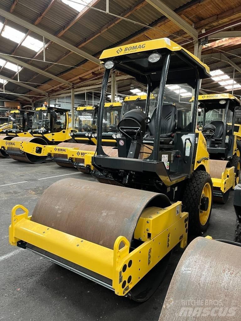 Bomag BW 124 DH-5 Ťahačové valce