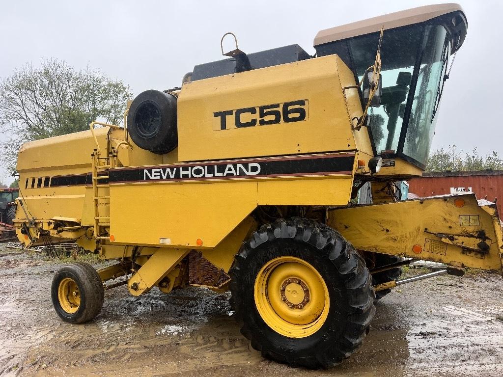 New Holland TC 56 Kombinované zberacie stroje