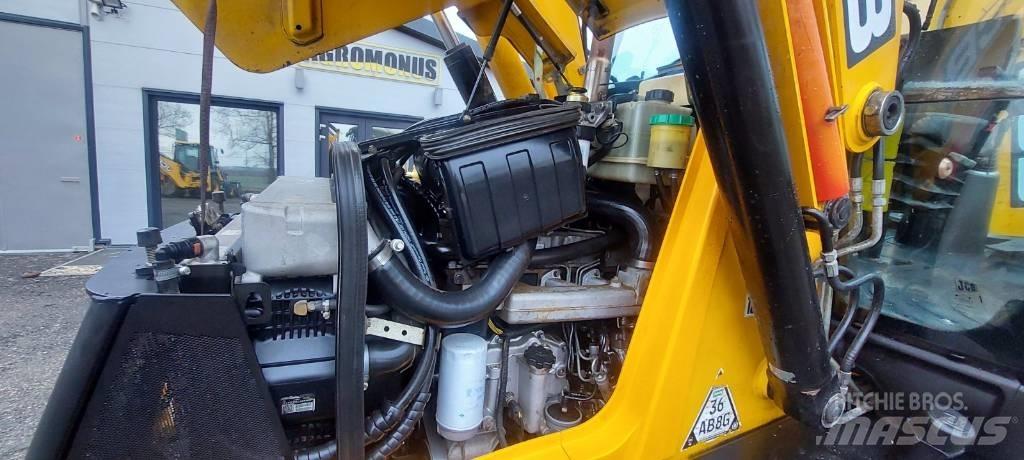 JCB 3 CX Rýpadlo-nakladače