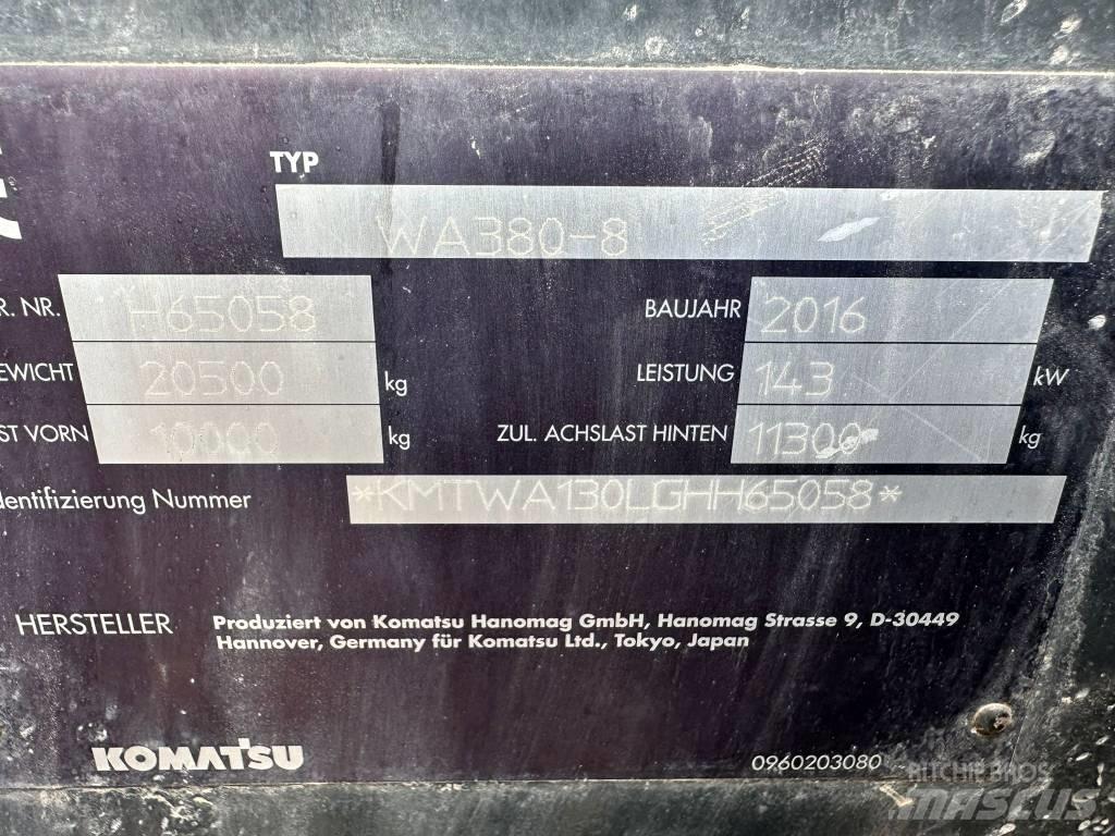Komatsu WA380-8 Kolesové nakladače