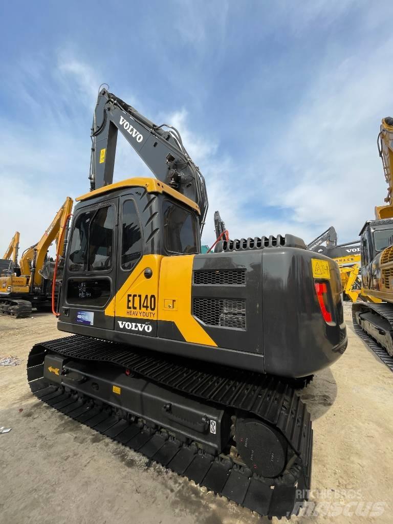 Volvo EC 140 Midi rýpadlá 7 t - 12 t