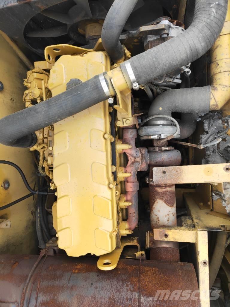 CAT 330C Pásové rýpadlá