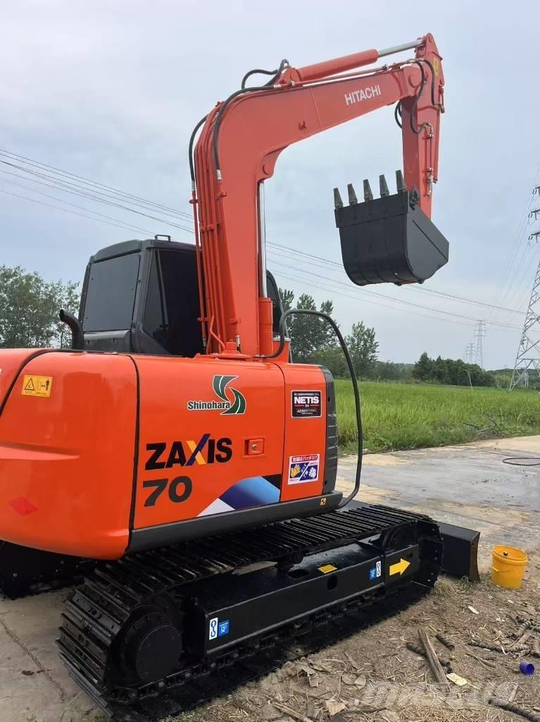 Hitachi ZX 70 Midi rýpadlá 7 t - 12 t