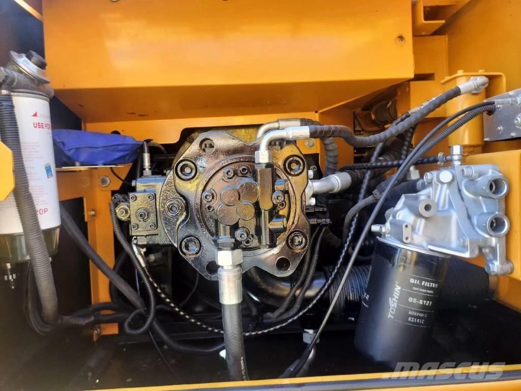 Sany SY215C Pásové rýpadlá