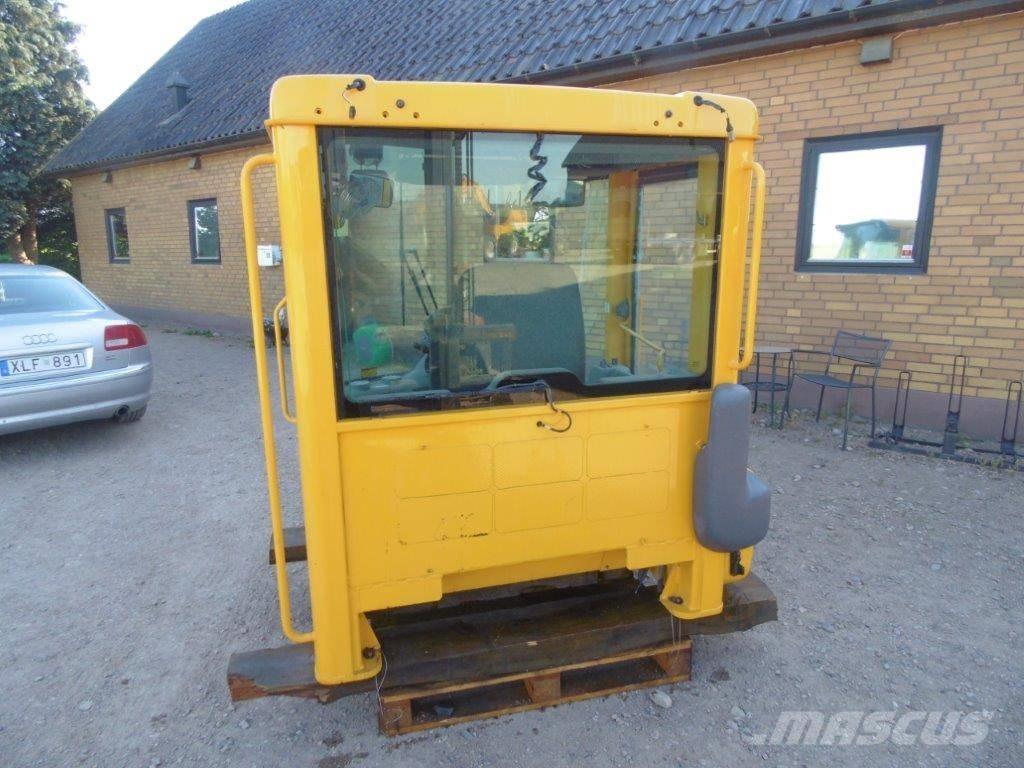 Volvo L 150 E Kabíny a interiér