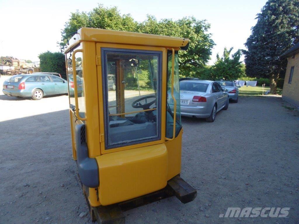 Volvo L 150 E Kabíny a interiér