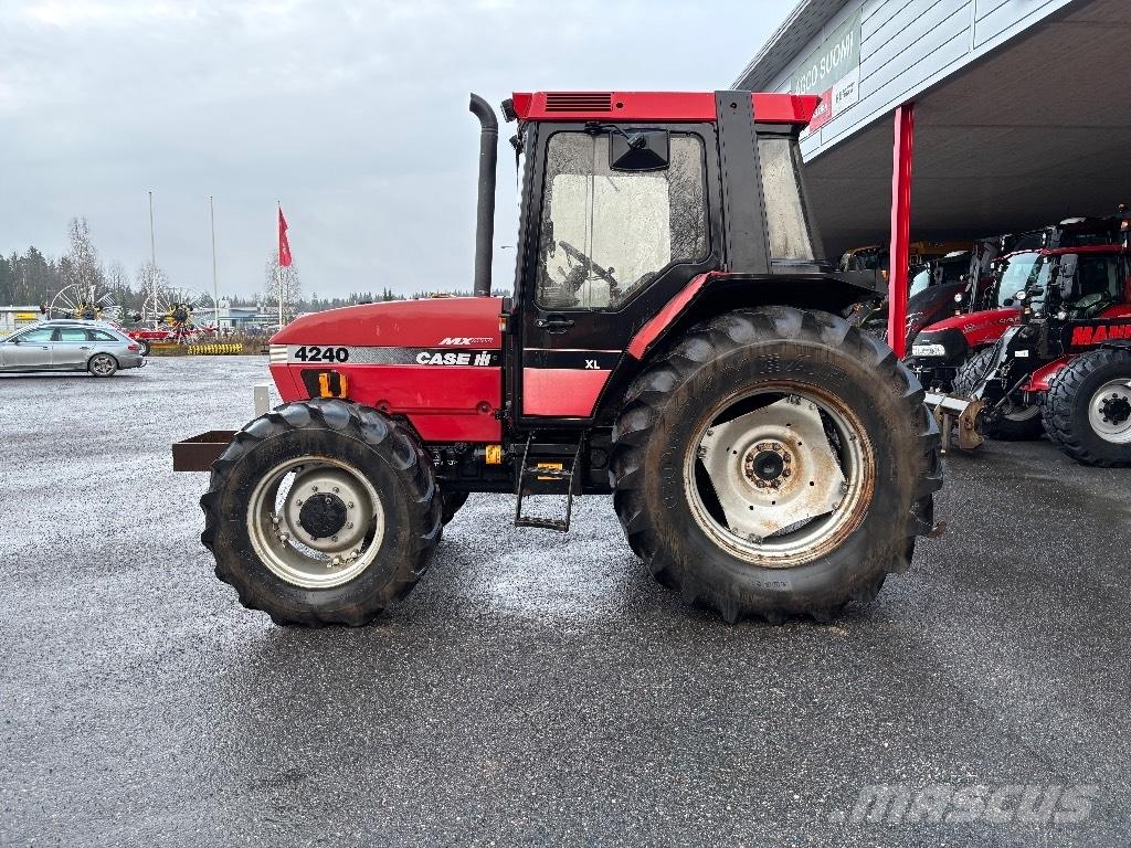 Case IH 4240-4 XL Traktory