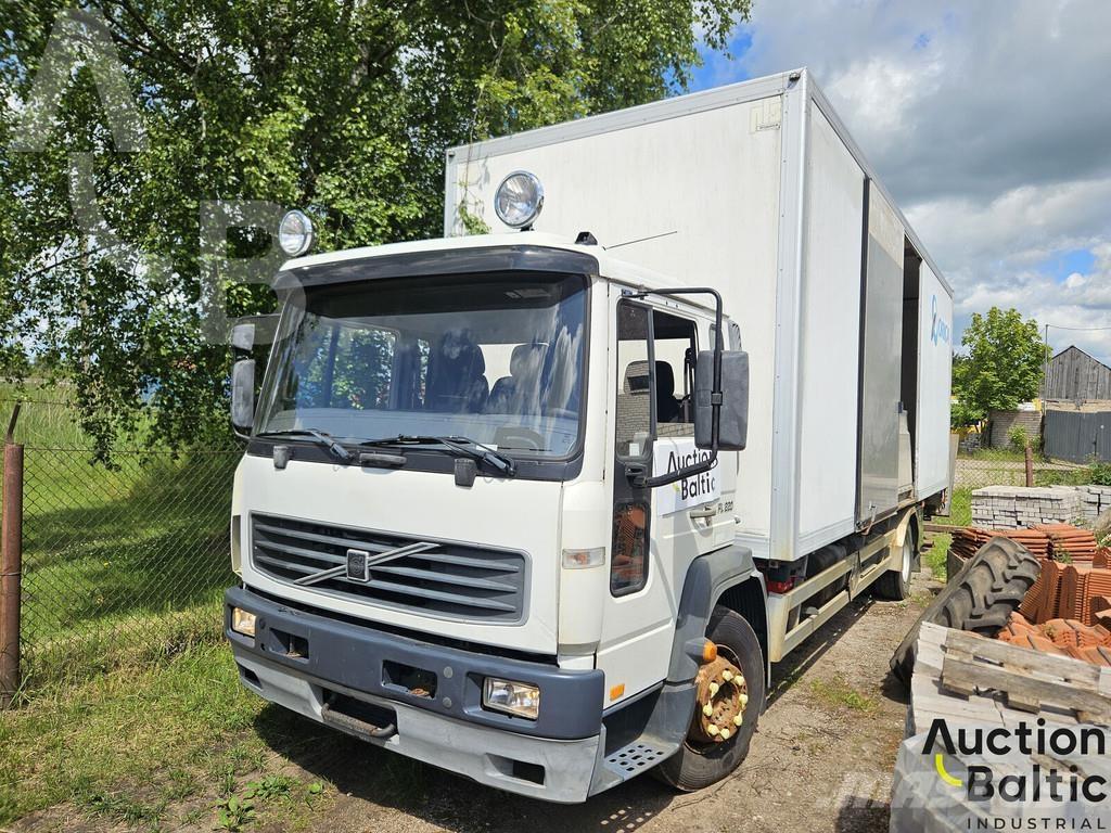 Volvo FL615 Skriňová nadstavba