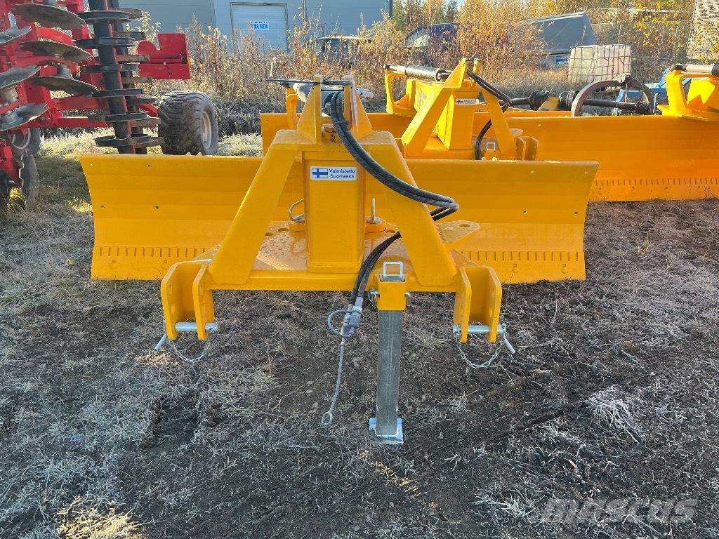 Wieska W300JH1 Ťahané radlice