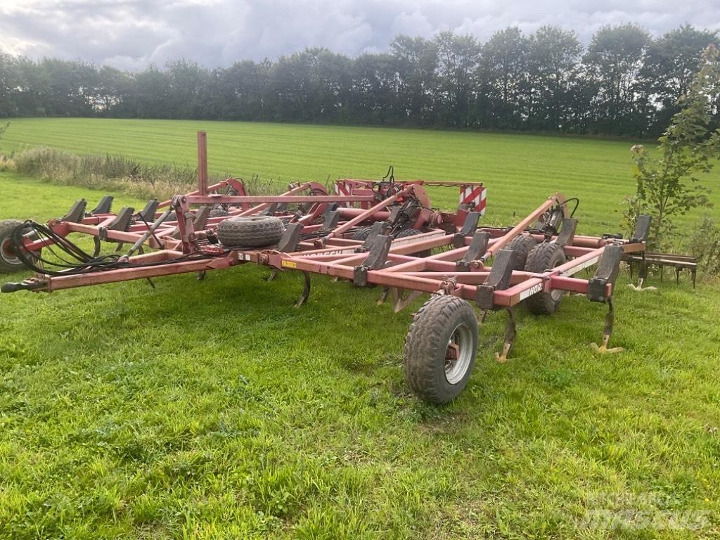 Horsch Terrano Brány