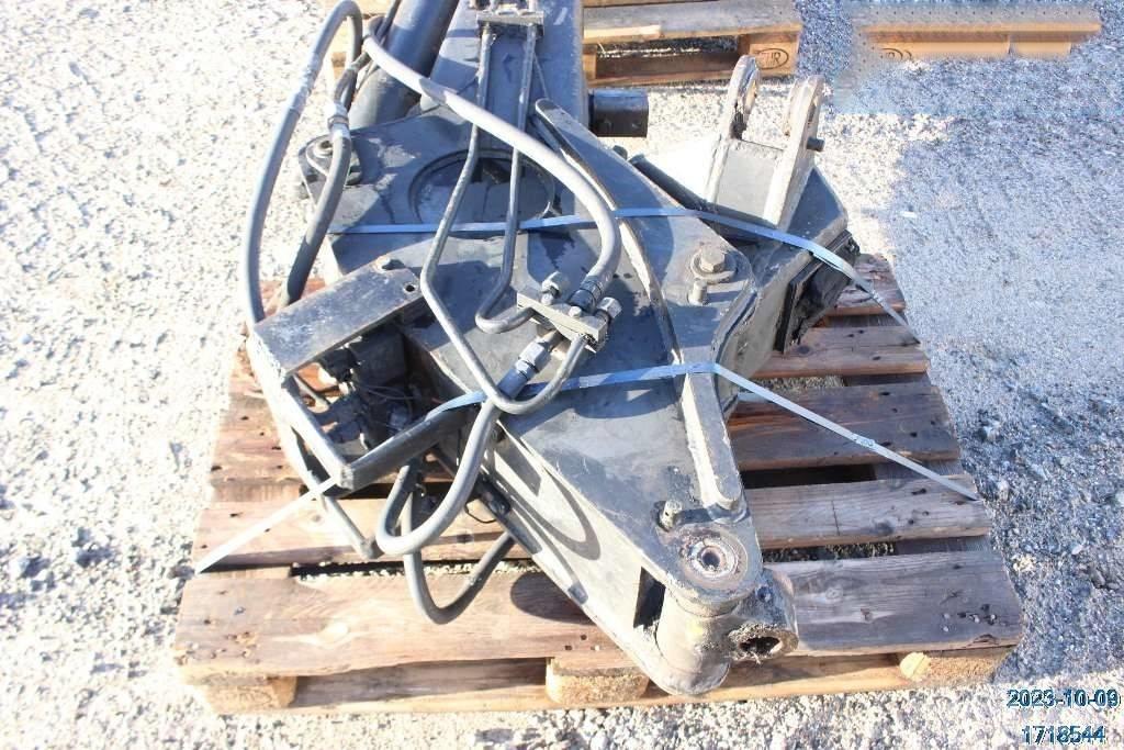 Huddig 960 Podvozky a zavesenie kolies