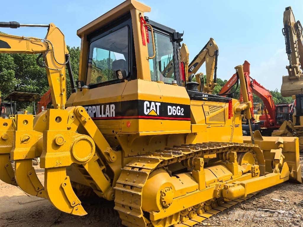 CAT D 6 G LGP II Pásové dozéry