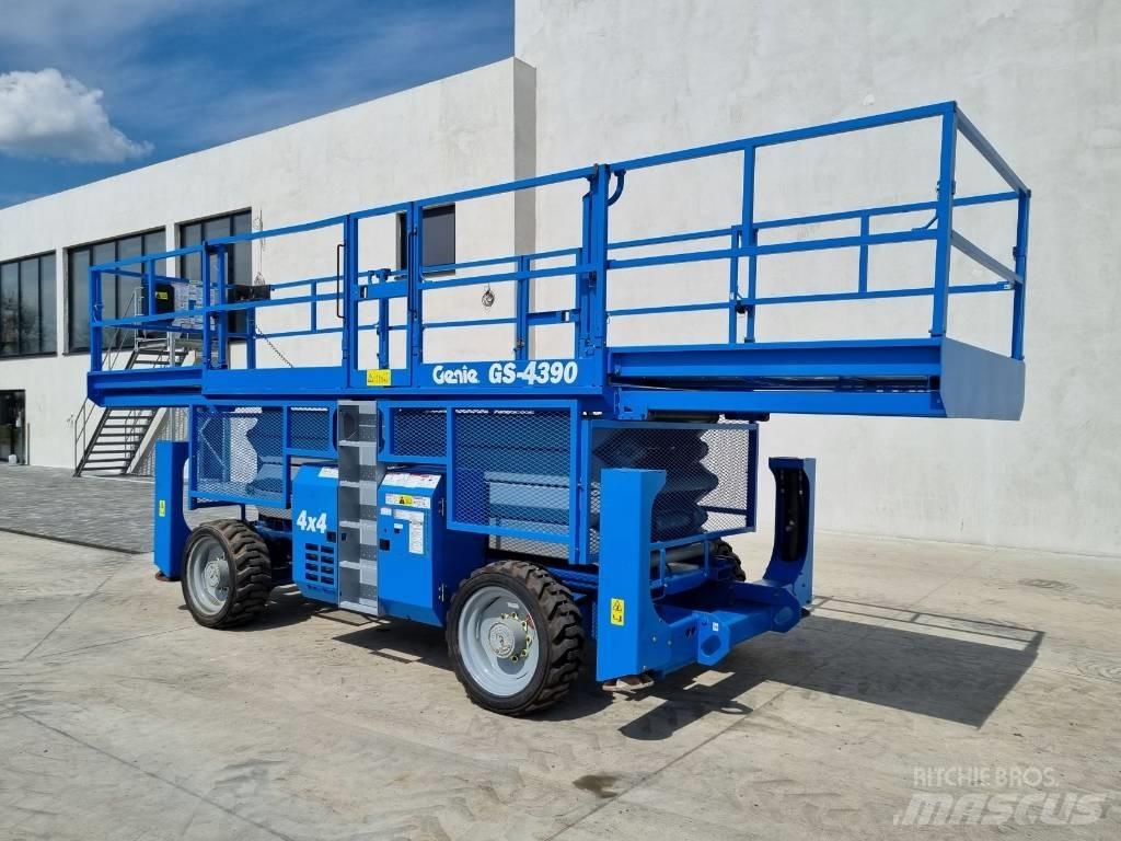 Genie GS 4390        P478 Nožnicové zdvíhacie plošiny