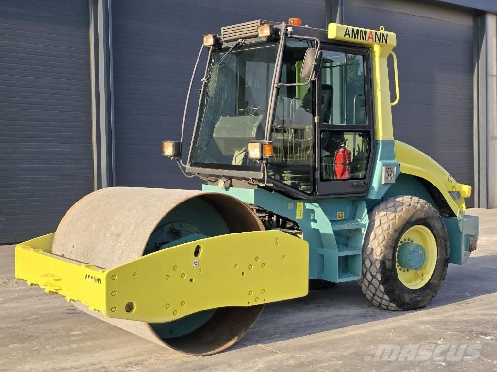 Ammann VV 700 D Kombinované valce
