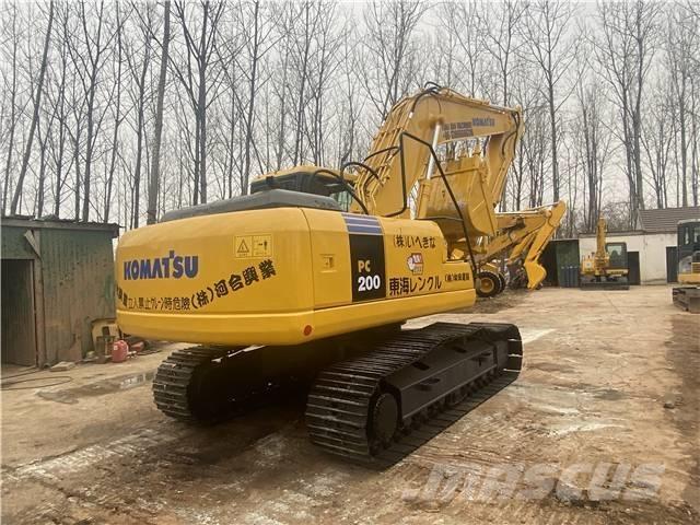 Komatsu pc200-7 Pásové rýpadlá