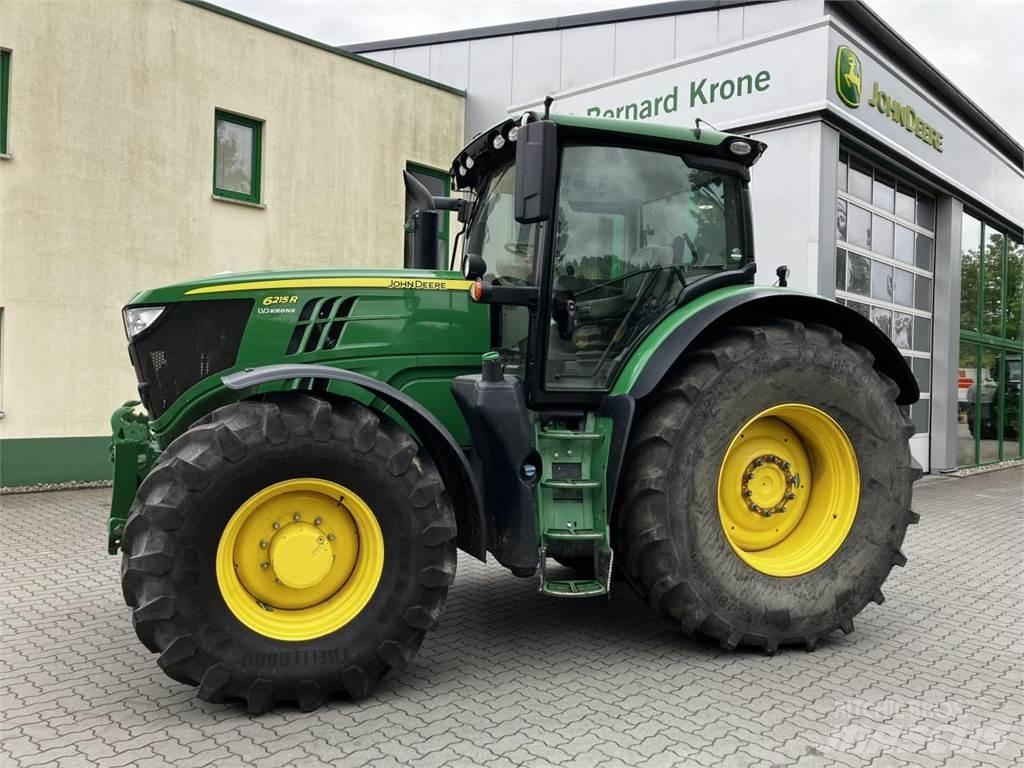 John Deere 6215R Traktory
