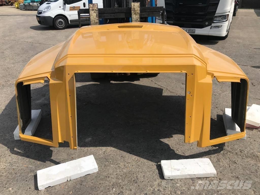 CAT 735 B Hood Podvozky a zavesenie kolies