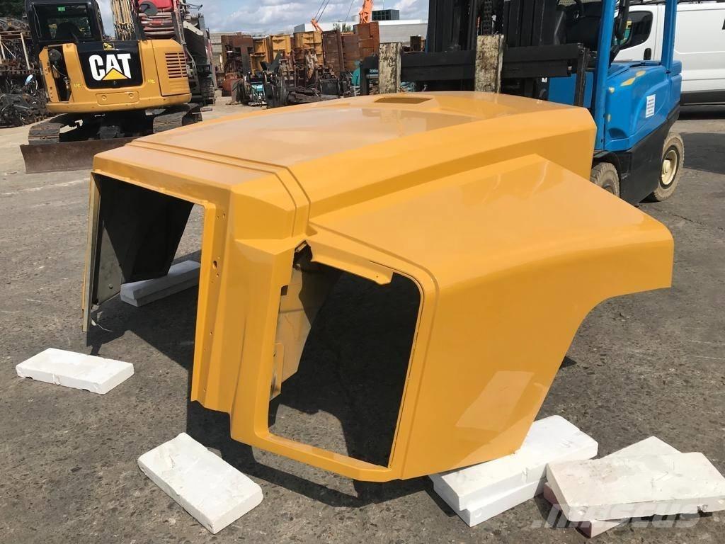 CAT 735 B Hood Podvozky a zavesenie kolies