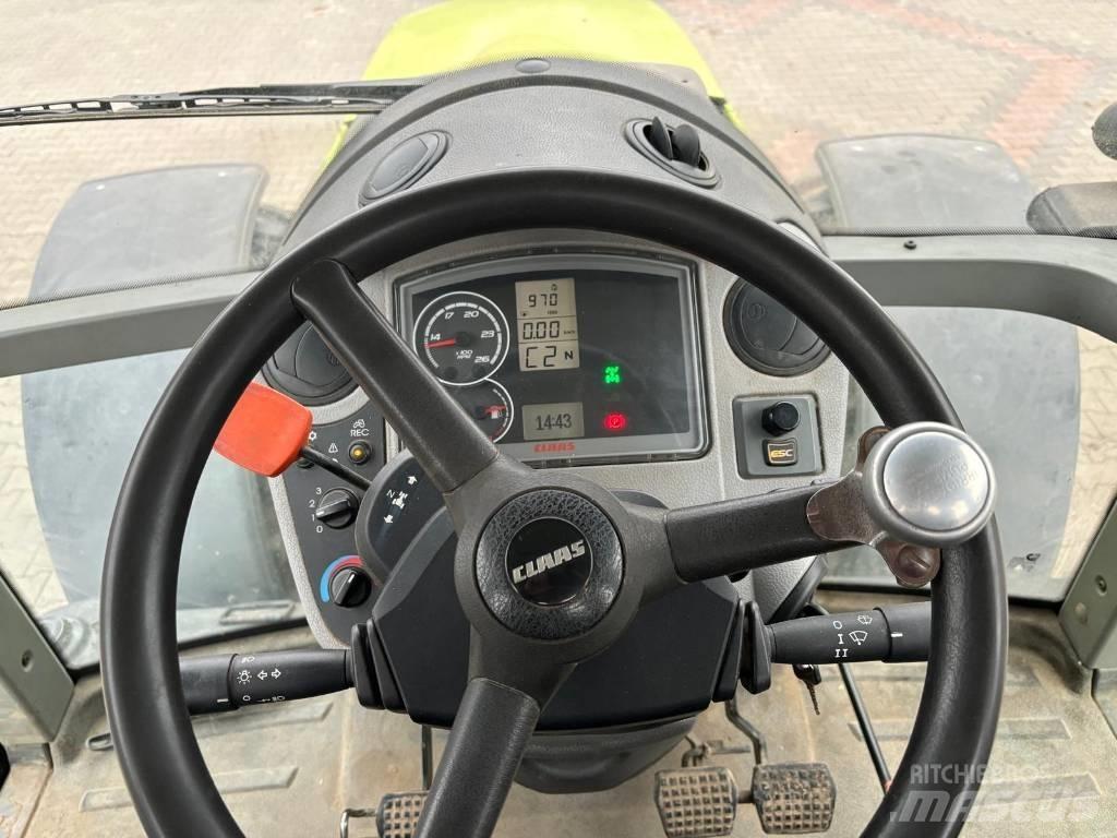 CLAAS Arion 640 Traktory