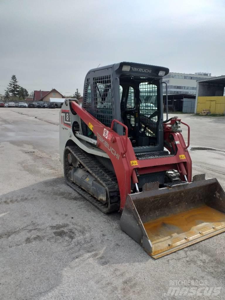 Takeuchi TL8 Šmykom riadené nakladače