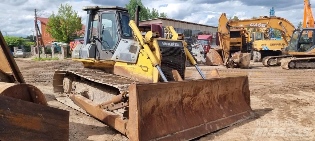 Komatsu D 65 PX-12 Pásové dozéry