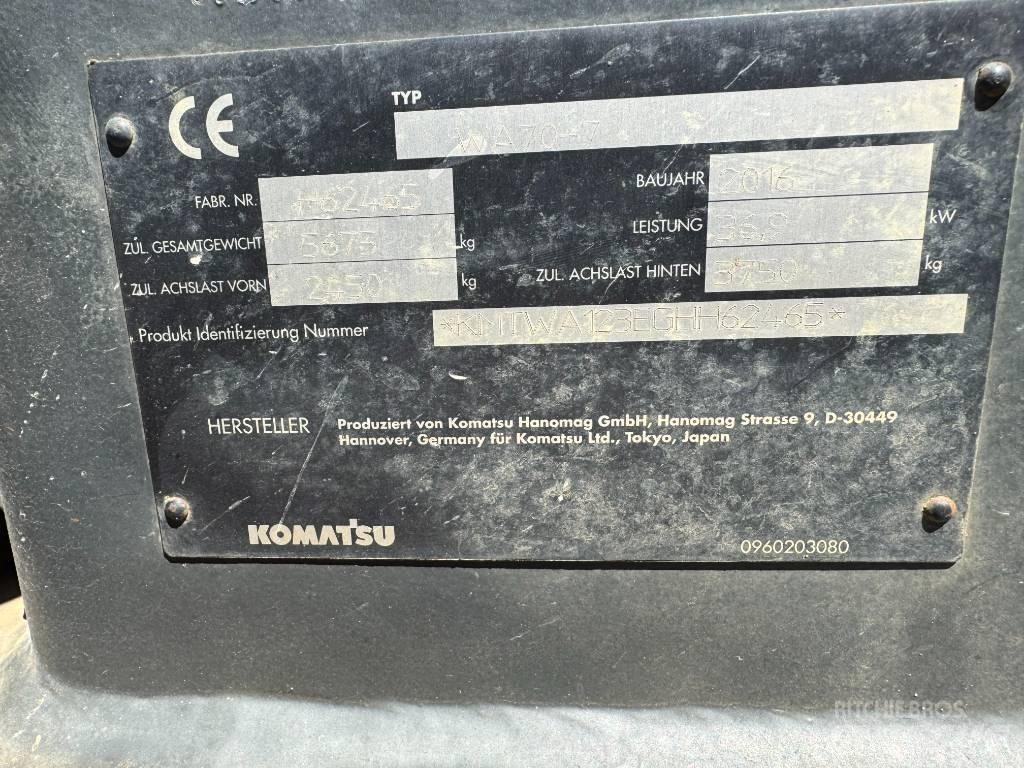Komatsu WA70-7 Kolesové nakladače
