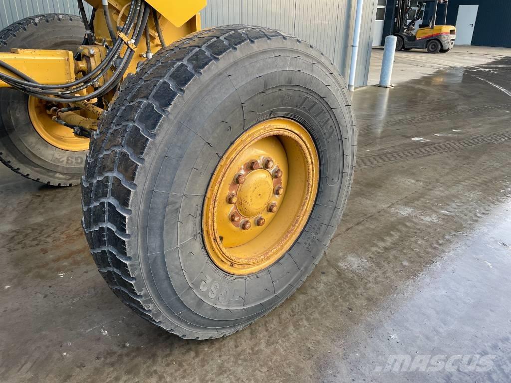 CAT 160M (140) Grejdery