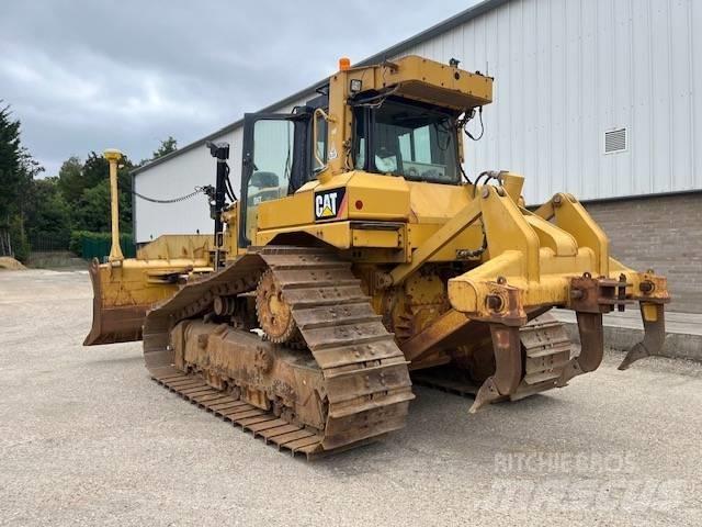 CAT D 6 T LGP Pásové dozéry
