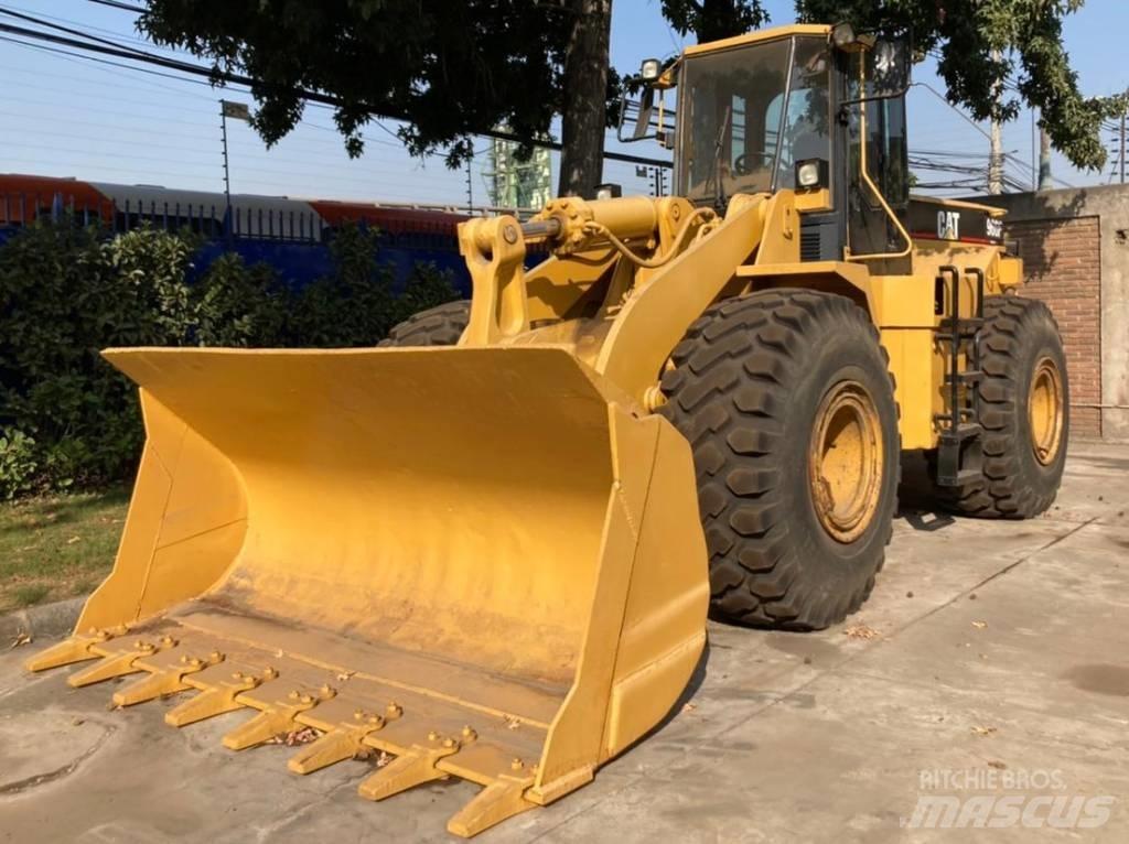 CAT 966 F II Kolesové nakladače