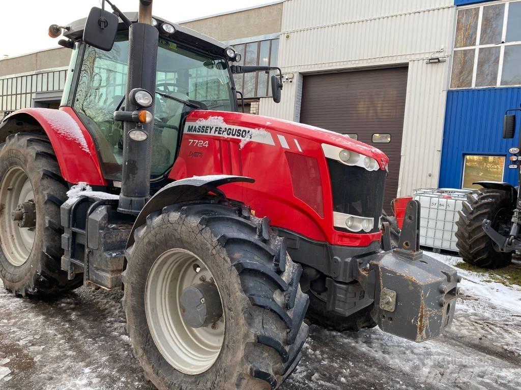 Massey Ferguson 7724 Traktory