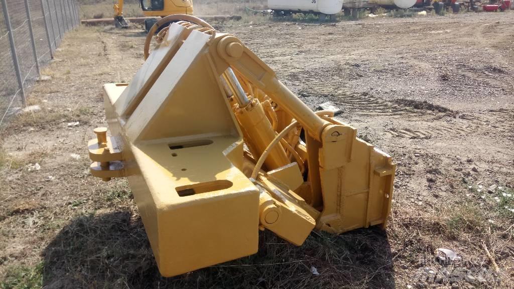 CAT D 6 Podvozky a zavesenie kolies