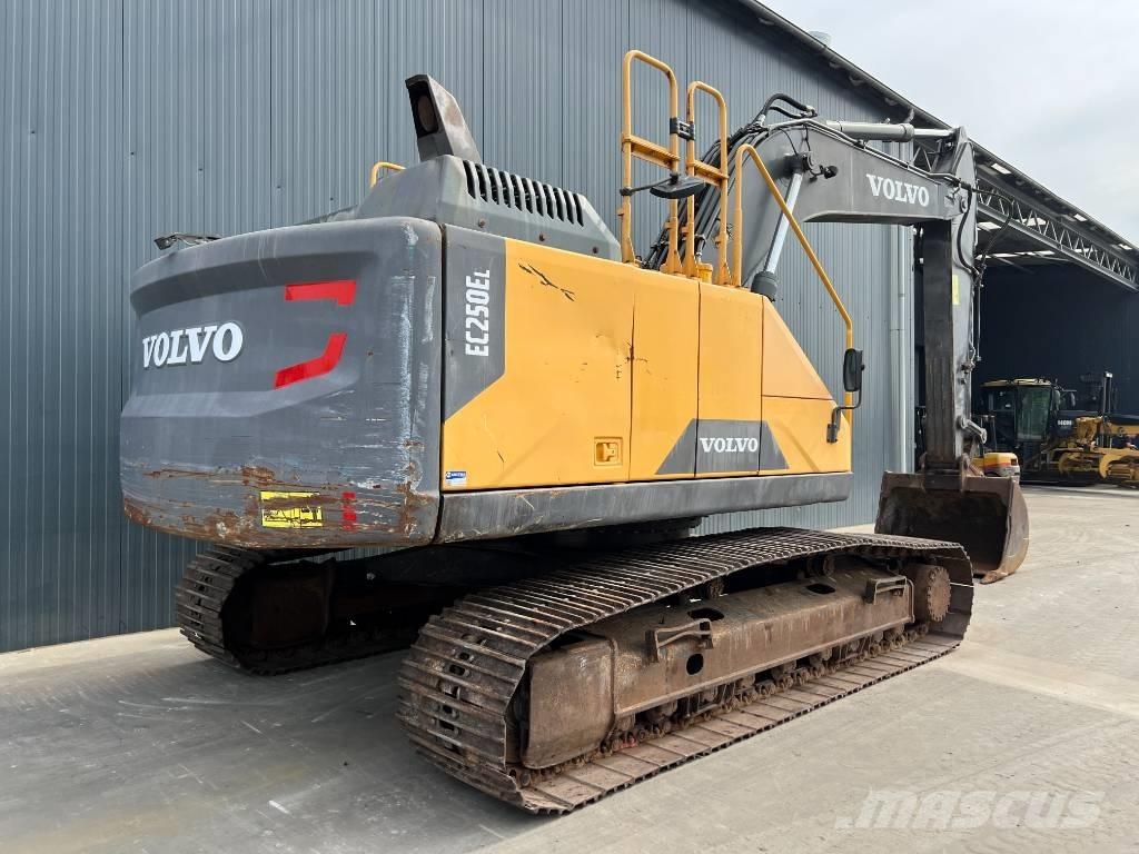 Volvo EC250E L Pásové rýpadlá
