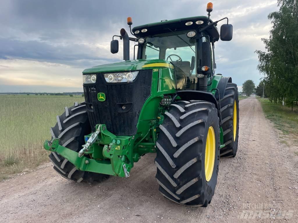 John Deere 7200 R Traktory