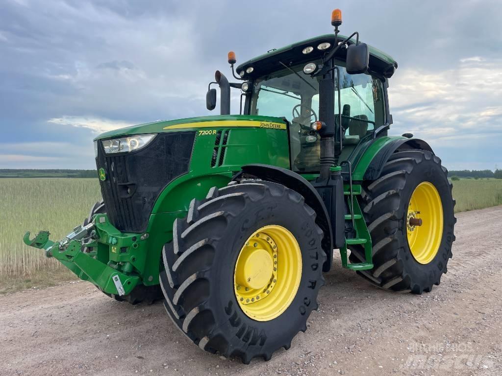 John Deere 7200 R Traktory