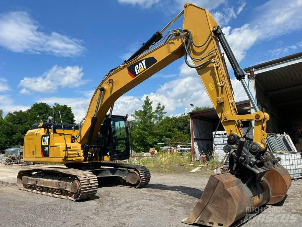CAT 326 F L Pásové rýpadlá
