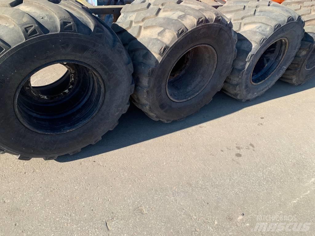 BKT Flotation Radial Pneumatiky, kolesá a ráfiky