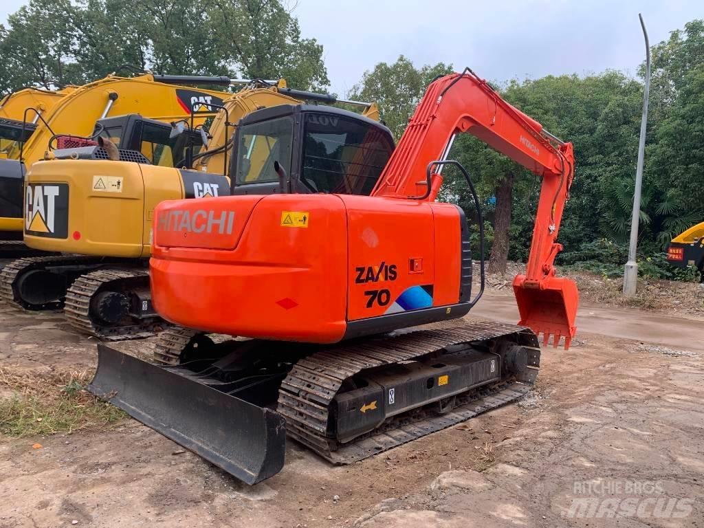 Hitachi Zaxis 70 Pásové rýpadlá
