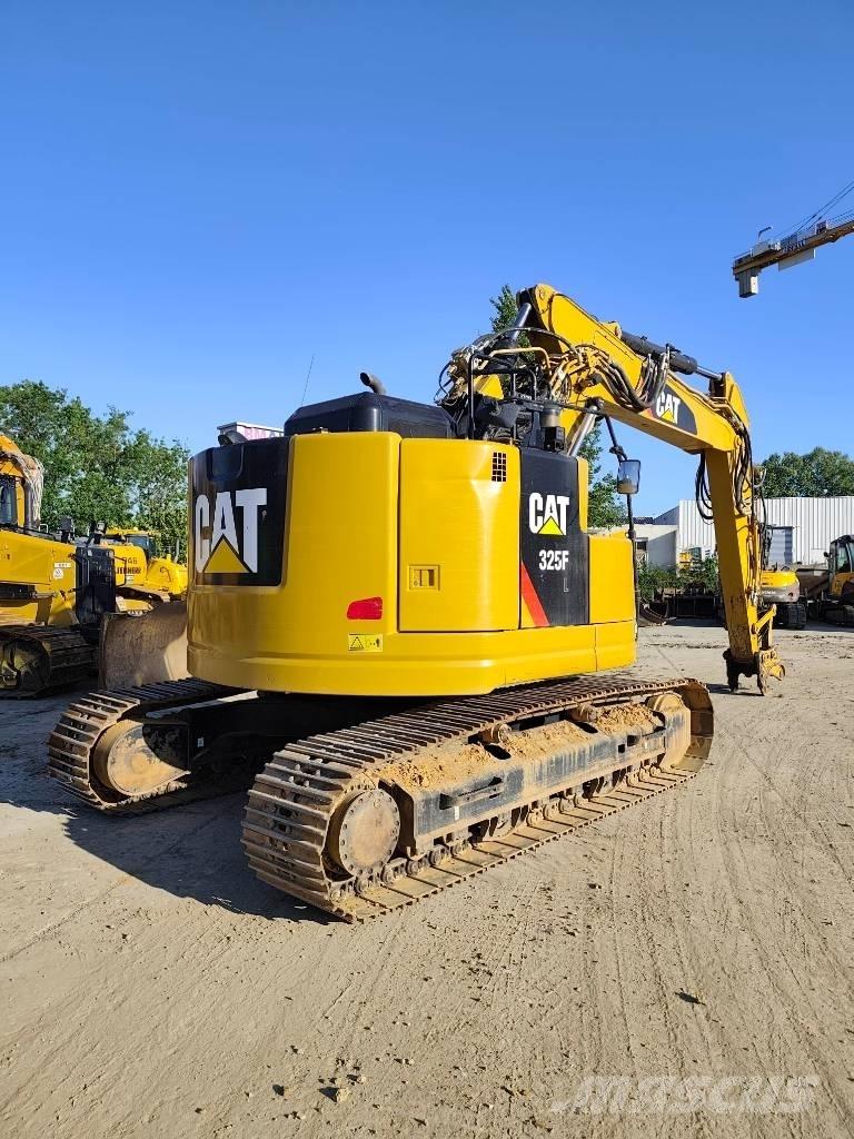 CAT 325 FL CR Pásové rýpadlá