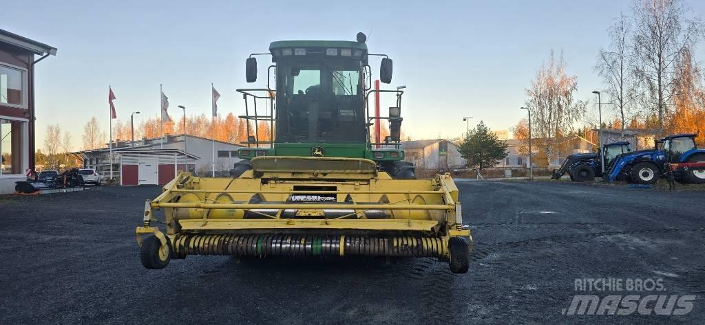 John Deere 7400 Samochodné kosačky