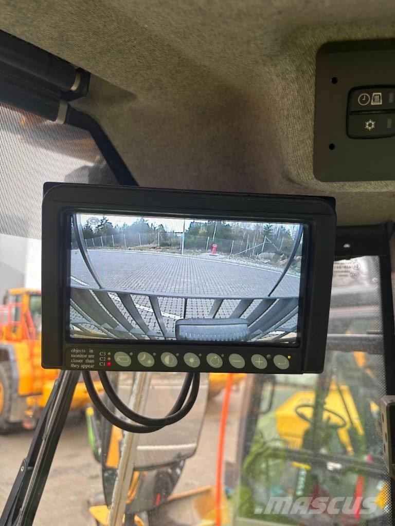 Volvo L90H Kolesové nakladače