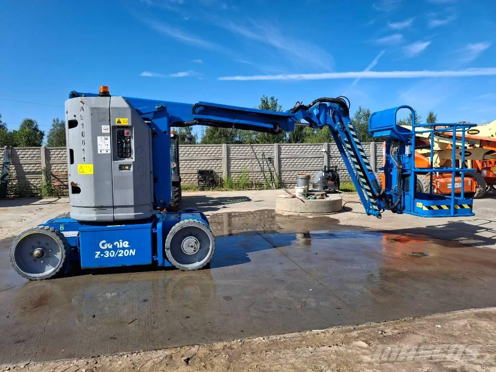 Genie Z30/20N Kĺbové plošiny