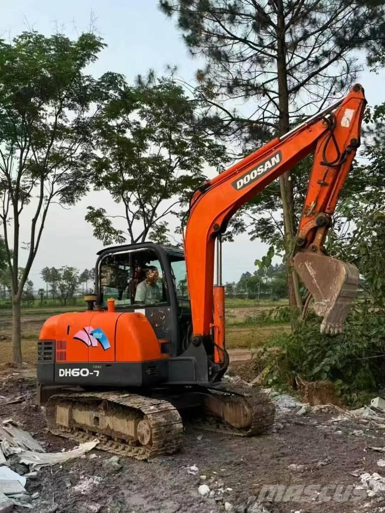 Doosan DH 60 Mini rýpadlá < 7t